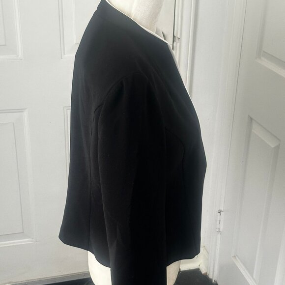 VTG 90s Jessica Howard Cropped Blazer – Black w/ White Contrast Piping, USA Sz 8 - Picture 8 of 14